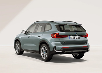 BMW X1 in schräger Heckansicht